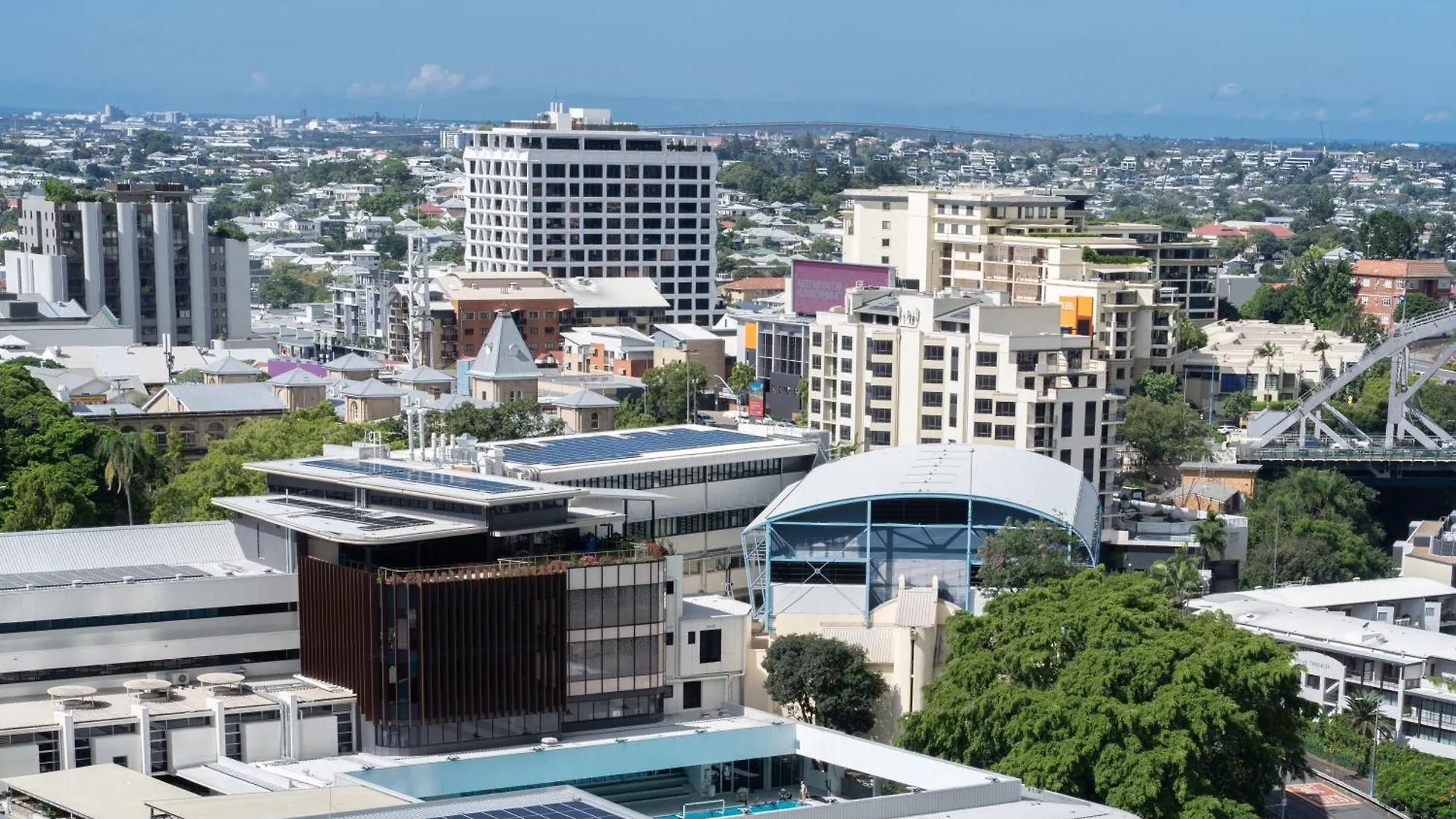 Daire 1Bed 1Bath With Story Bridge And River Views, Parking, And Private Balcony - 2107 Brisbane